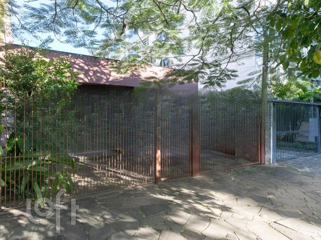 Casa com 116m², 3 dormitórios, 1 vaga, Petrópolis em Porto Alegre