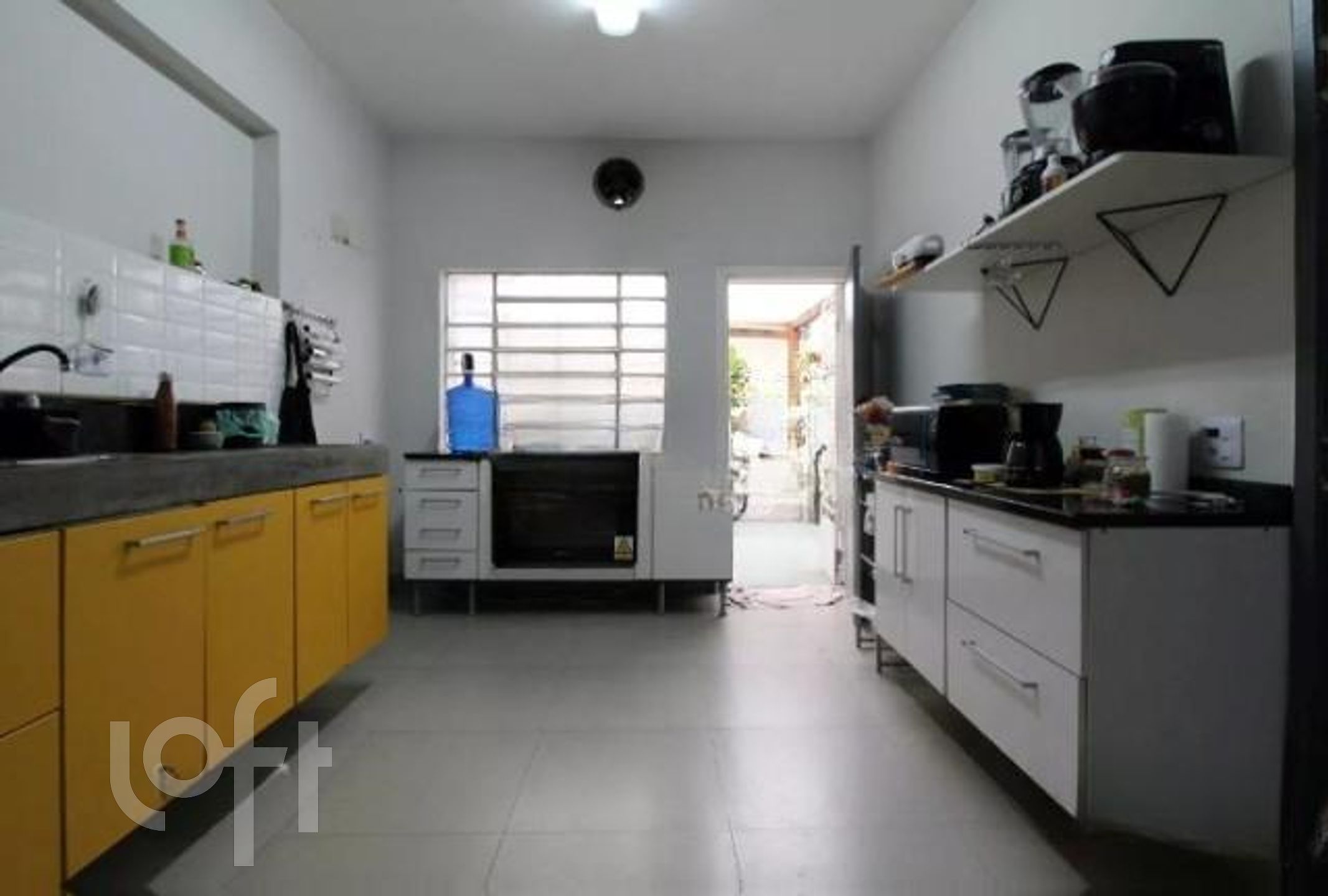 Casa à venda com 3 quartos, 225m² - Foto 5