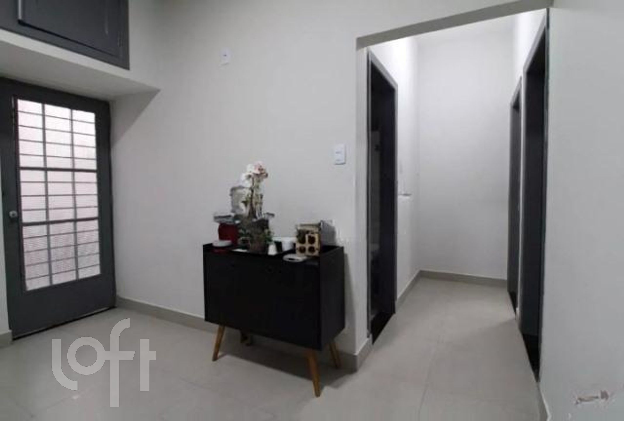 Casa à venda com 3 quartos, 225m² - Foto 2