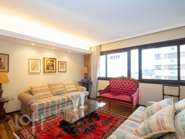 Apartamento com 154m², 3 dormitórios, 1 suíte, 2 vagas, Bela Vista em Porto Alegre