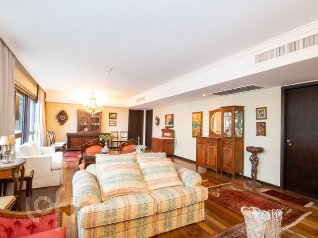 Apartamento com 154m², 3 dormitórios, 1 suíte, 2 vagas, Bela Vista em Porto Alegre