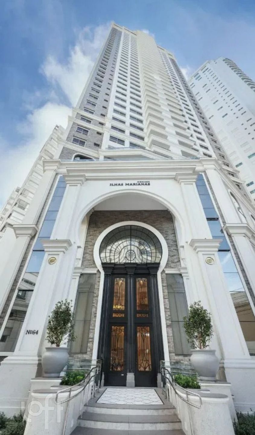 Apartamentos com 160m², 4 quartos, 4 suítes, 3 garagens, no bairro Barra Sul em Balneário Camboriú