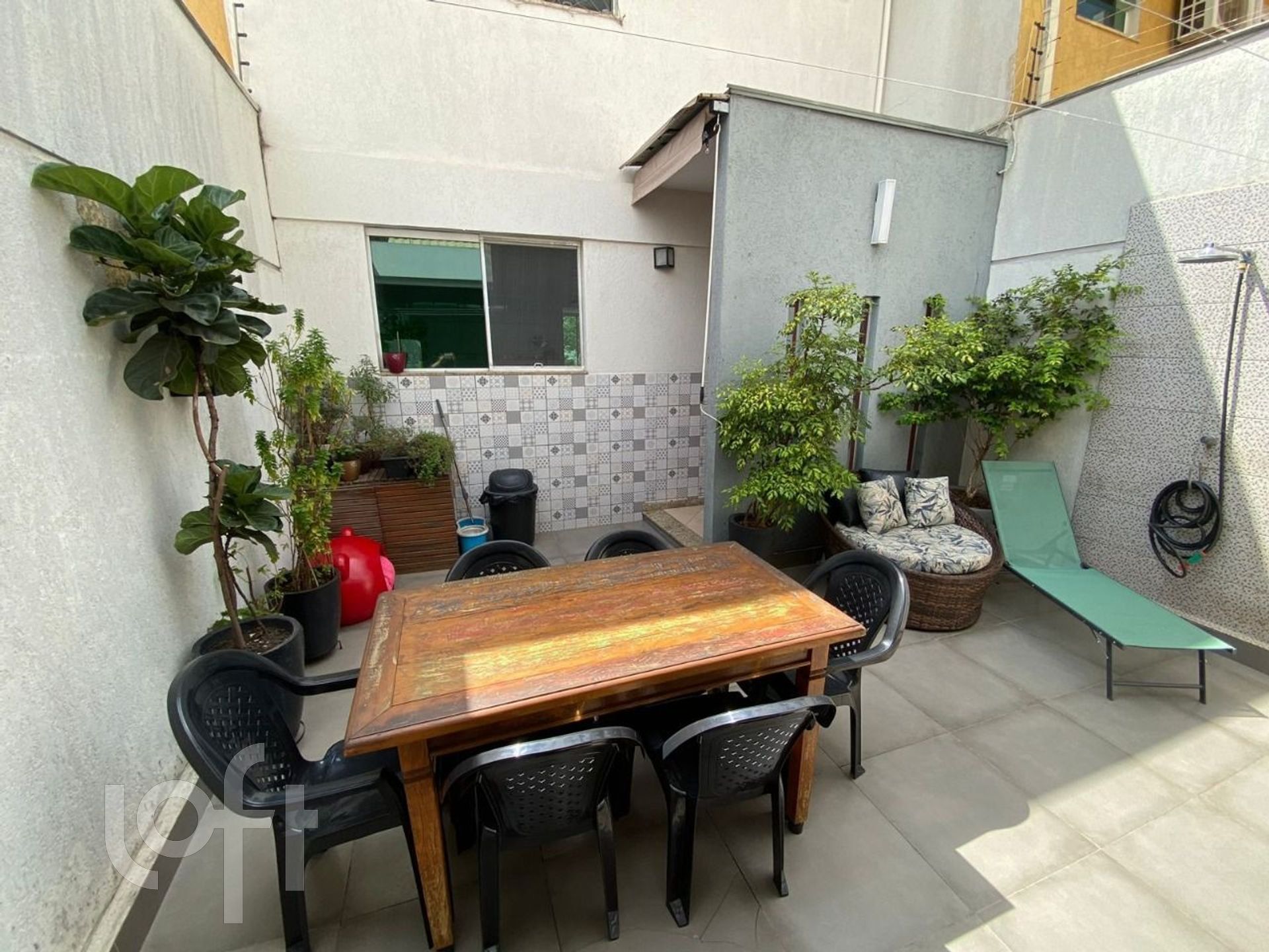 Casa à venda com 3 quartos, 160m² - Foto 1