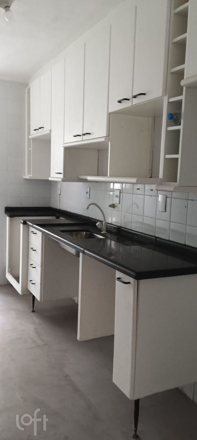 Apartamento à venda com 3 quartos, 68m² - Foto 3