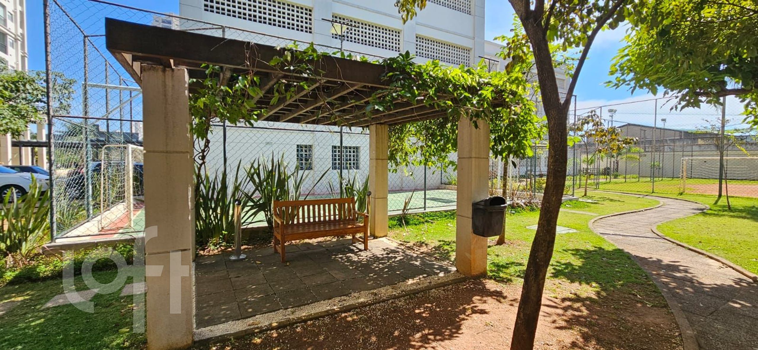 Apartamento à venda com 2 quartos, 68m² - Foto 32