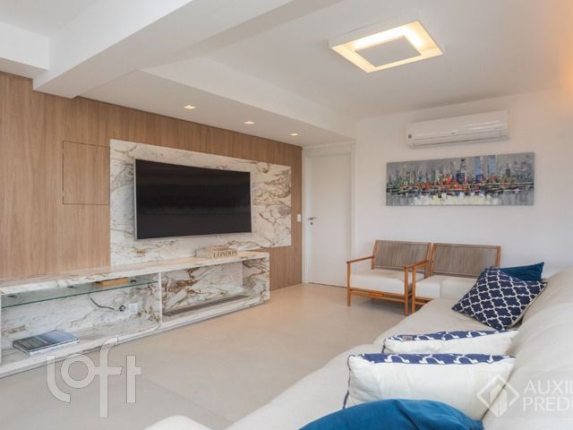 Apartamento com 108m², 2 dormitórios, 1 suíte, 2 vagas, Auxiliadora em Porto Alegre