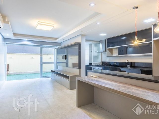 Apartamento com 68m², 1 dormitório, 1 vaga, Petrópolis em Porto Alegre