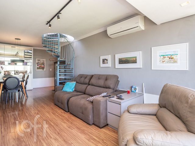 Apartamento com 214m², 4 dormitórios, 2 suítes, 2 vagas, Três Figueiras em Porto Alegre