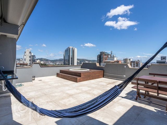 Apartamento com 214m², 4 dormitórios, 2 suítes, 2 vagas, Três Figueiras em Porto Alegre