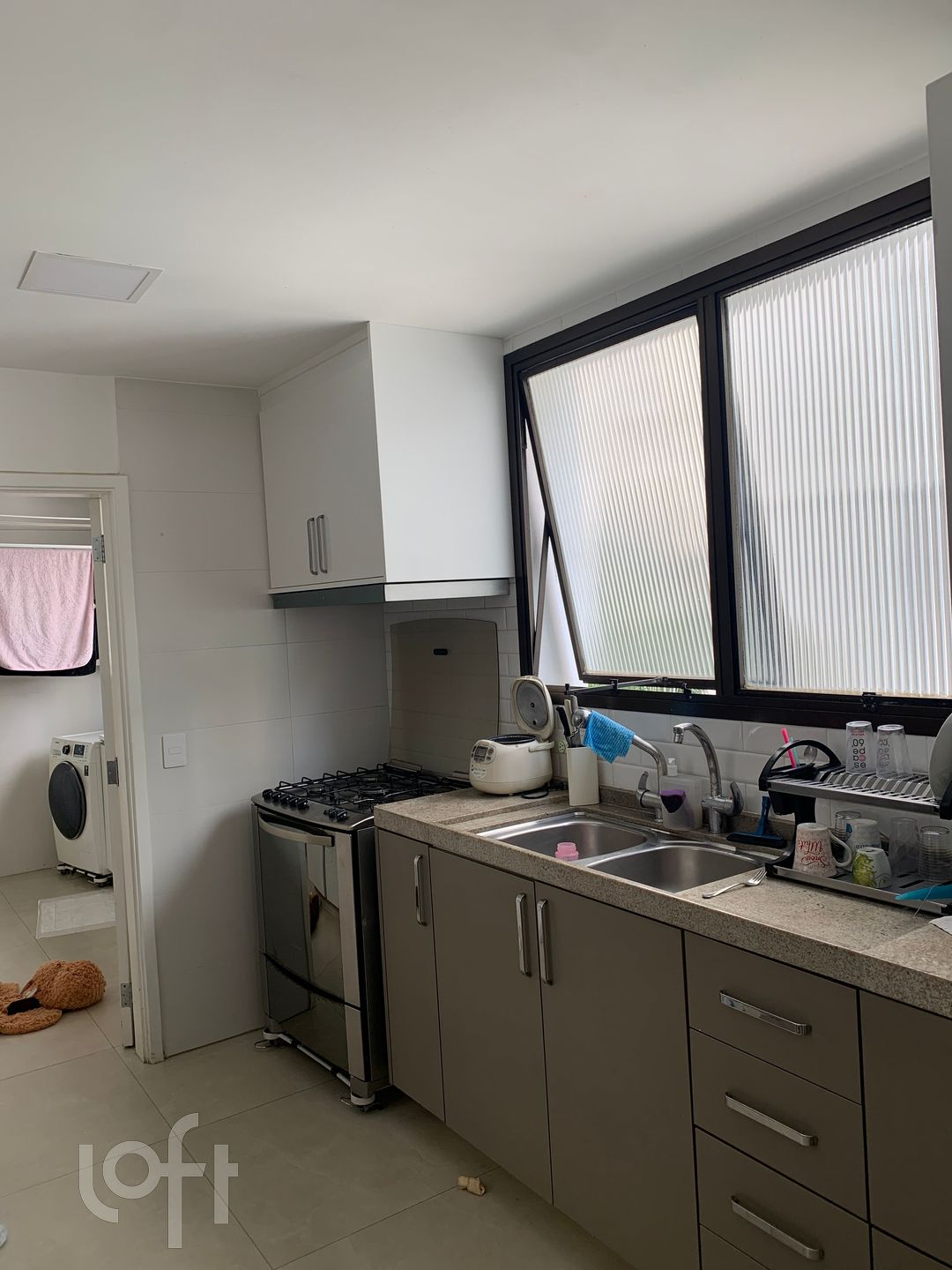 Apartamento à venda com 3 quartos, 230m² - Foto 2