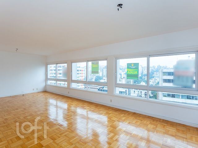 Apartamento com 167m², 3 dormitórios, 1 suíte, 1 vaga, Moinhos de Vento em Porto Alegre