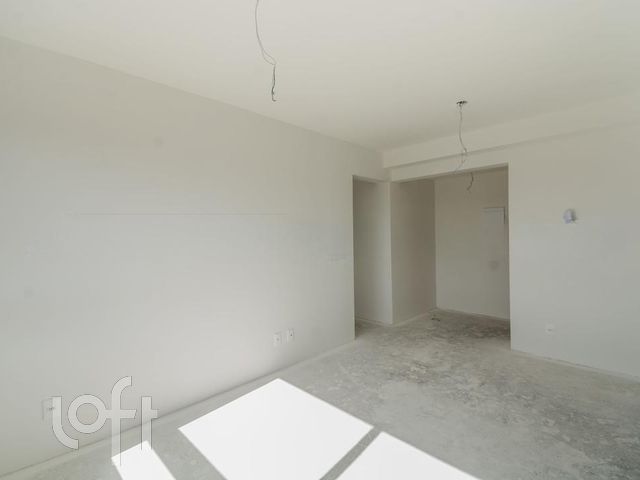 Apartamento com 75m², 3 dormitórios, 1 suíte, 2 vagas, Santana em Porto Alegre