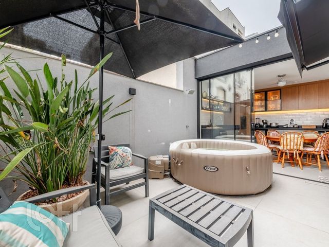 Apartamento com 70m², 1 dormitório, 1 suíte, 1 vaga, Auxiliadora em Porto Alegre