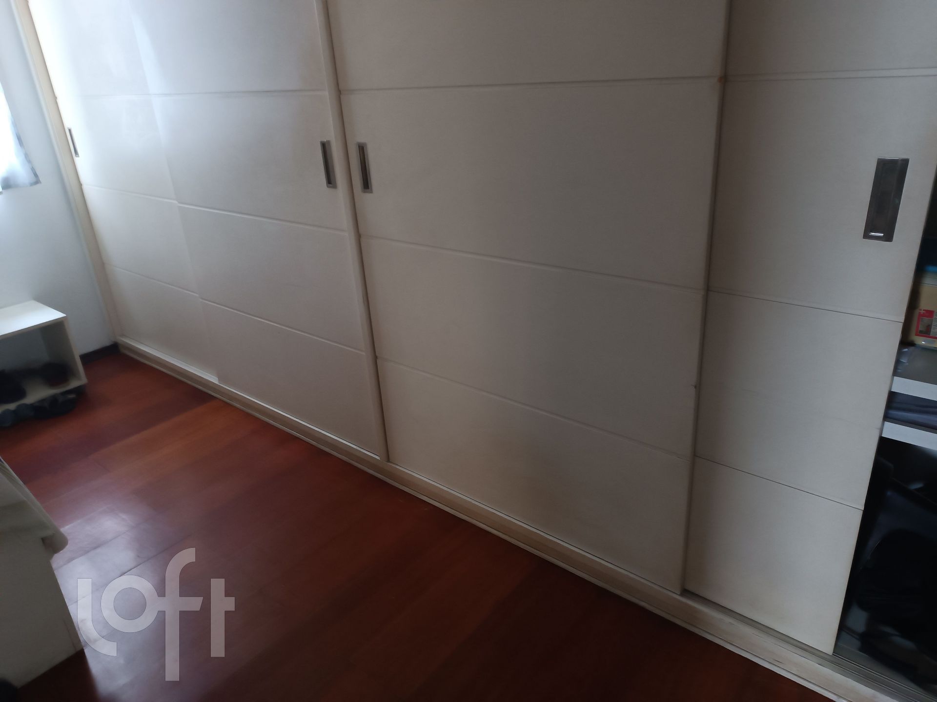 Apartamento à venda com 1 quarto, 75m² - Foto 4