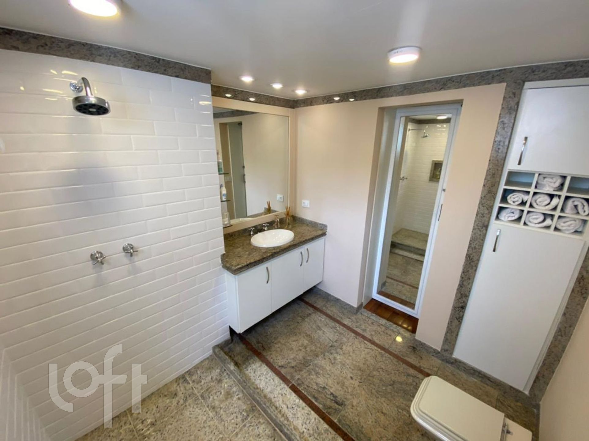 Apartamento à venda com 4 quartos, 134m² - Foto 4