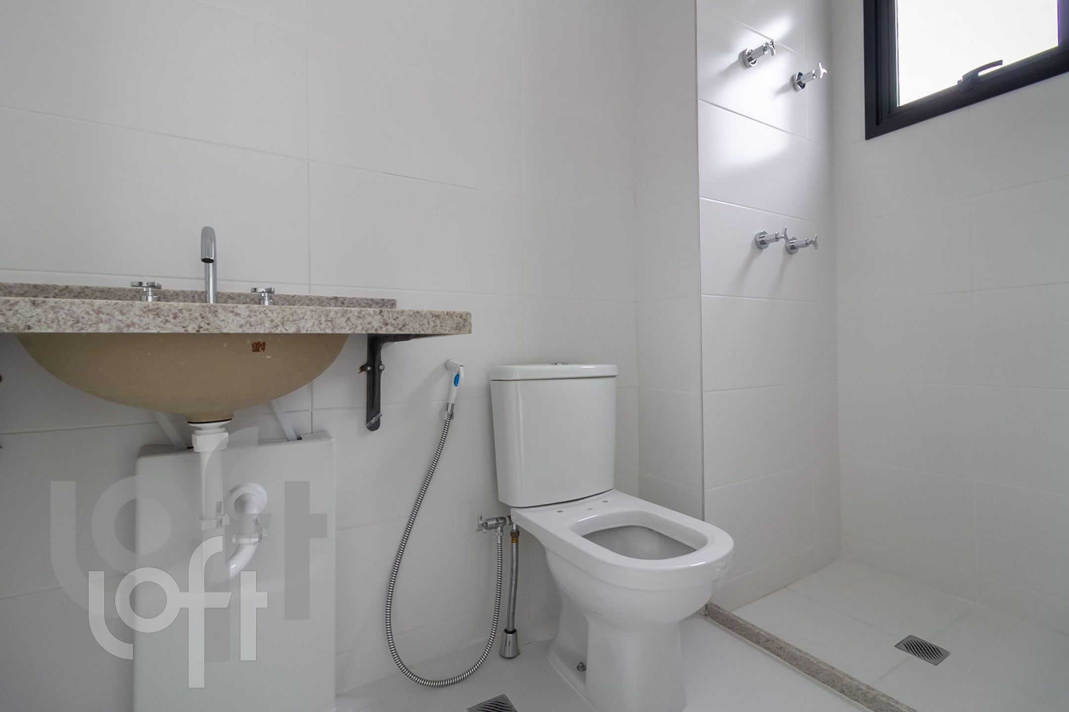 Apartamento à venda com 3 quartos, 133m² - Foto 3