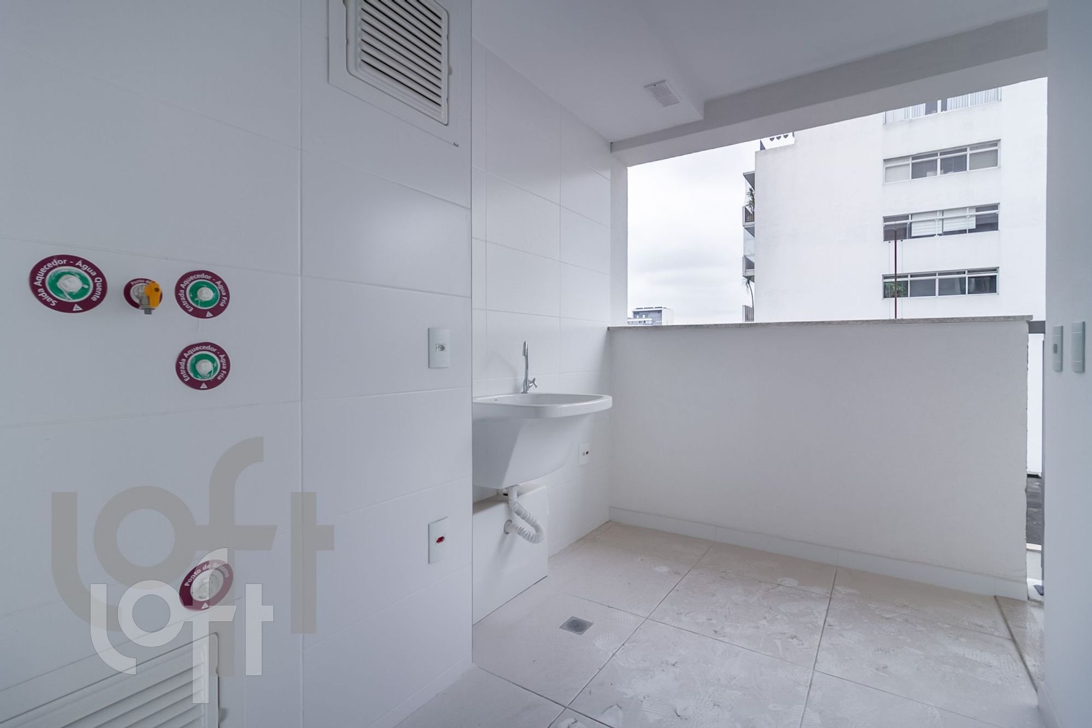 Apartamento à venda com 3 quartos, 133m² - Foto 18