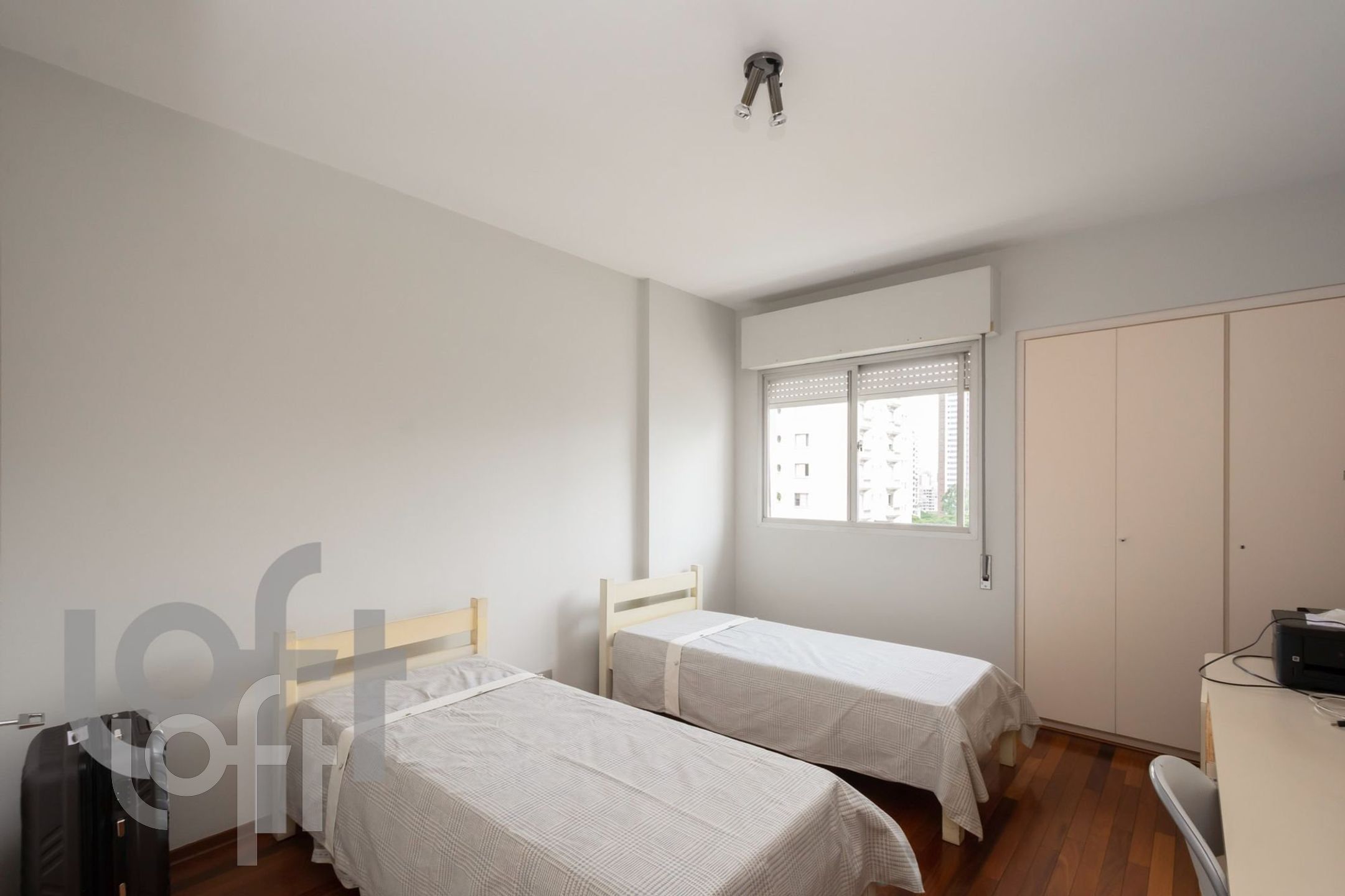 Apartamento à venda com 3 quartos, 236m² - Foto 15