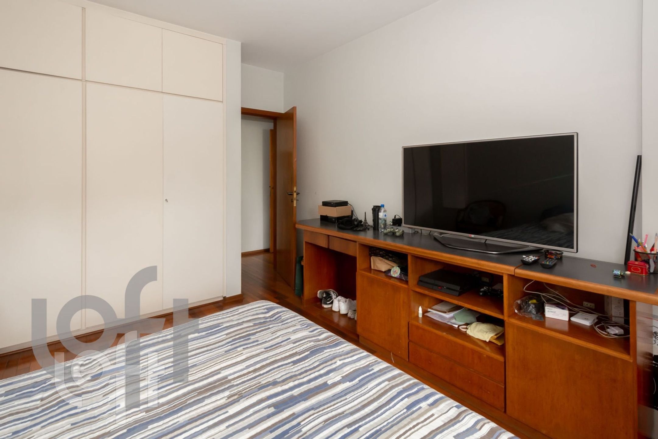 Apartamento à venda com 3 quartos, 236m² - Foto 10