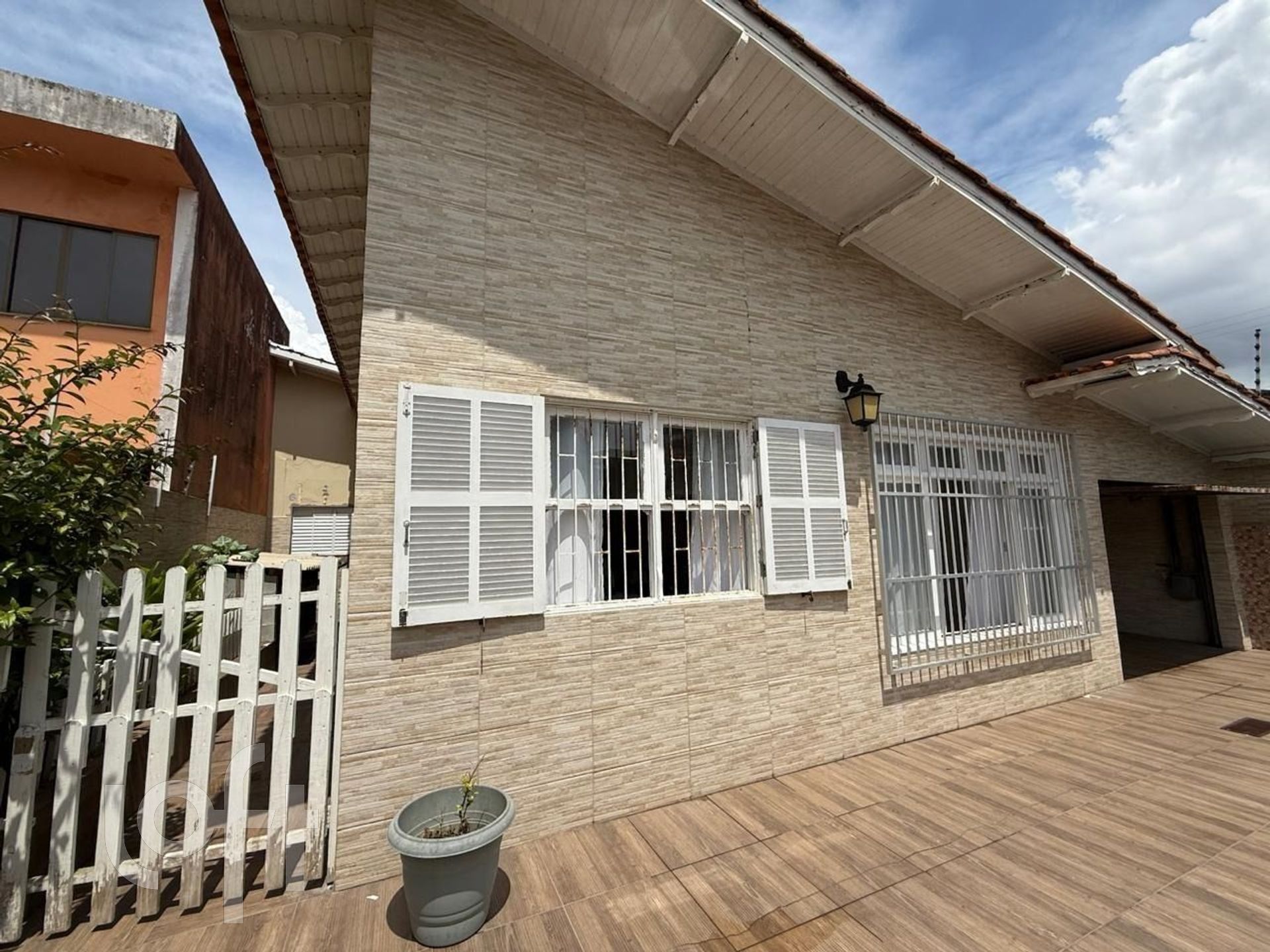 Casa à Venda no Balneário do Estreito - Florianópolis