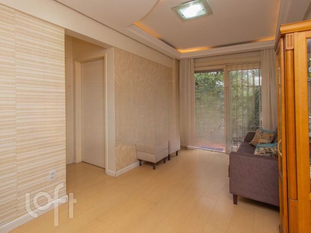 Apartamento com 57m², 2 dormitórios, 1 vaga, Auxiliadora em Porto Alegre