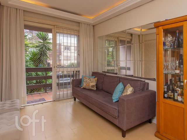 Apartamento com 57m², 2 dormitórios, 1 vaga, Auxiliadora em Porto Alegre