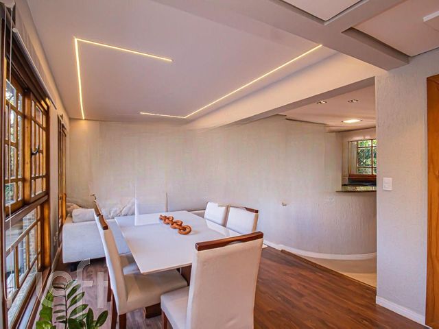 Apartamento com 110m², 2 dormitórios, 1 suíte, 2 vagas, Bela Vista em Porto Alegre
