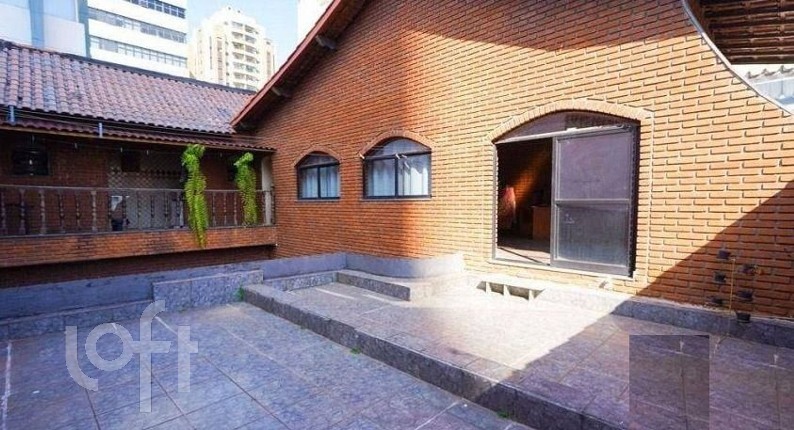 Casa à venda com 4 quartos, 250m² - Foto 3