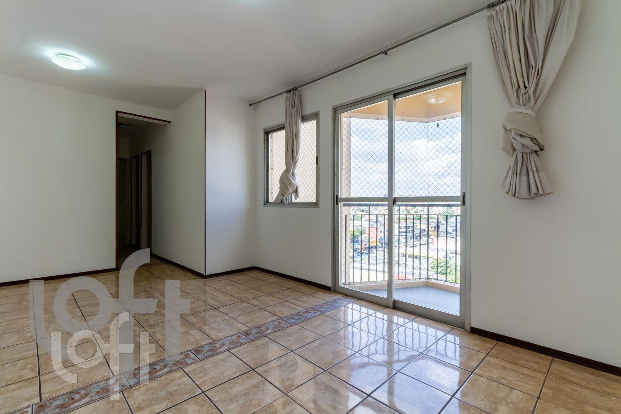 Apartamento à venda com 3 quartos, 78m² - Foto 1