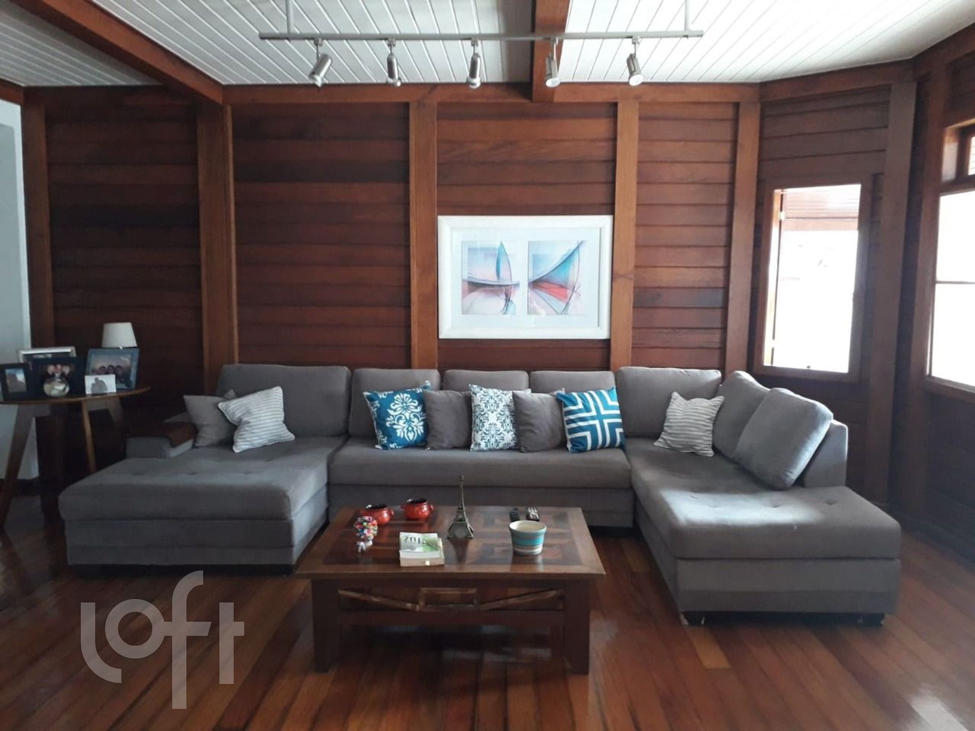 Venda de Casa com 3 quarto(s), 1 suíte(s), por R$ 750.0 mil em Jacarepaguá.