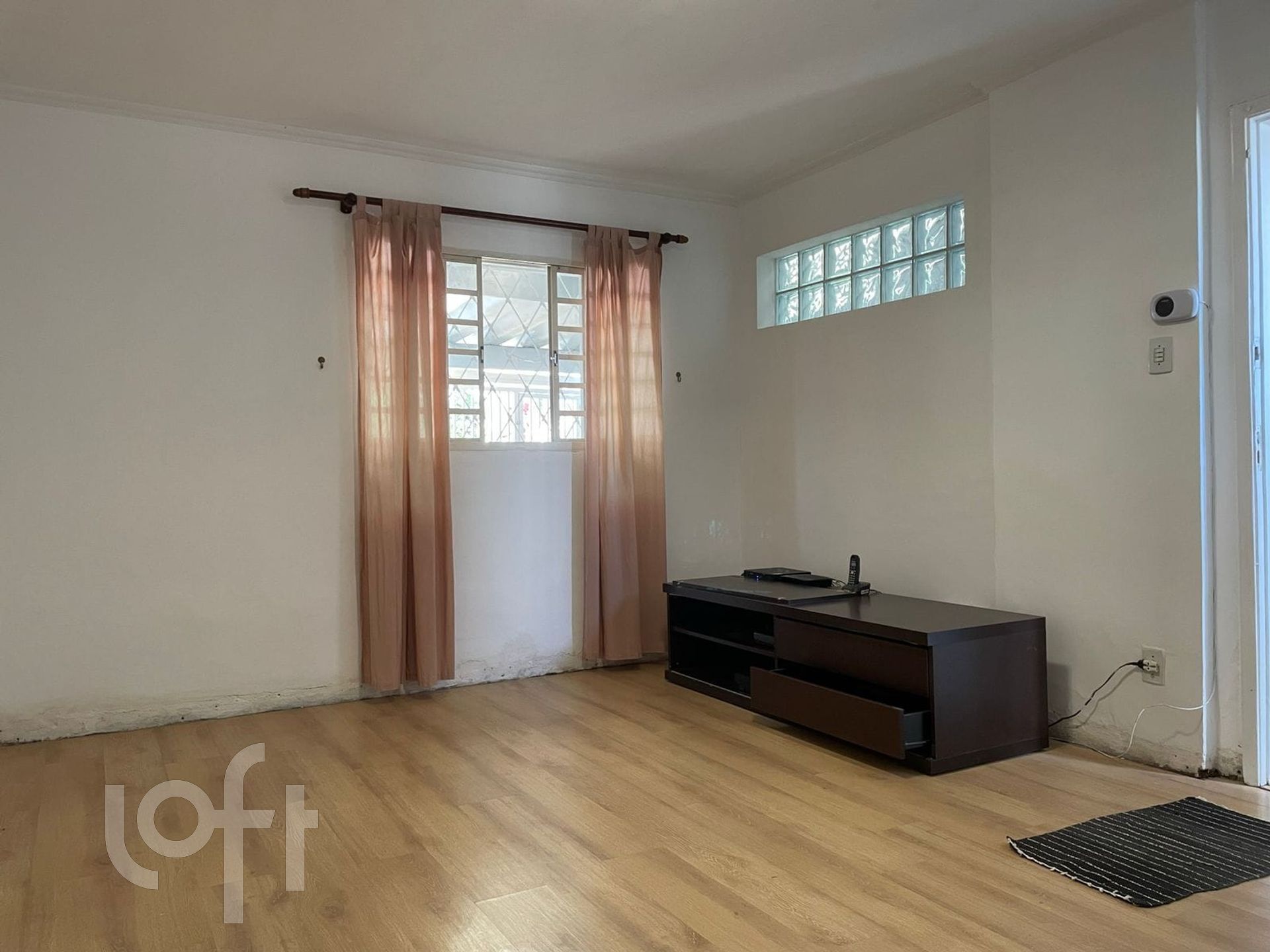 Casa à venda com 2 quartos, 110m² - Foto 2