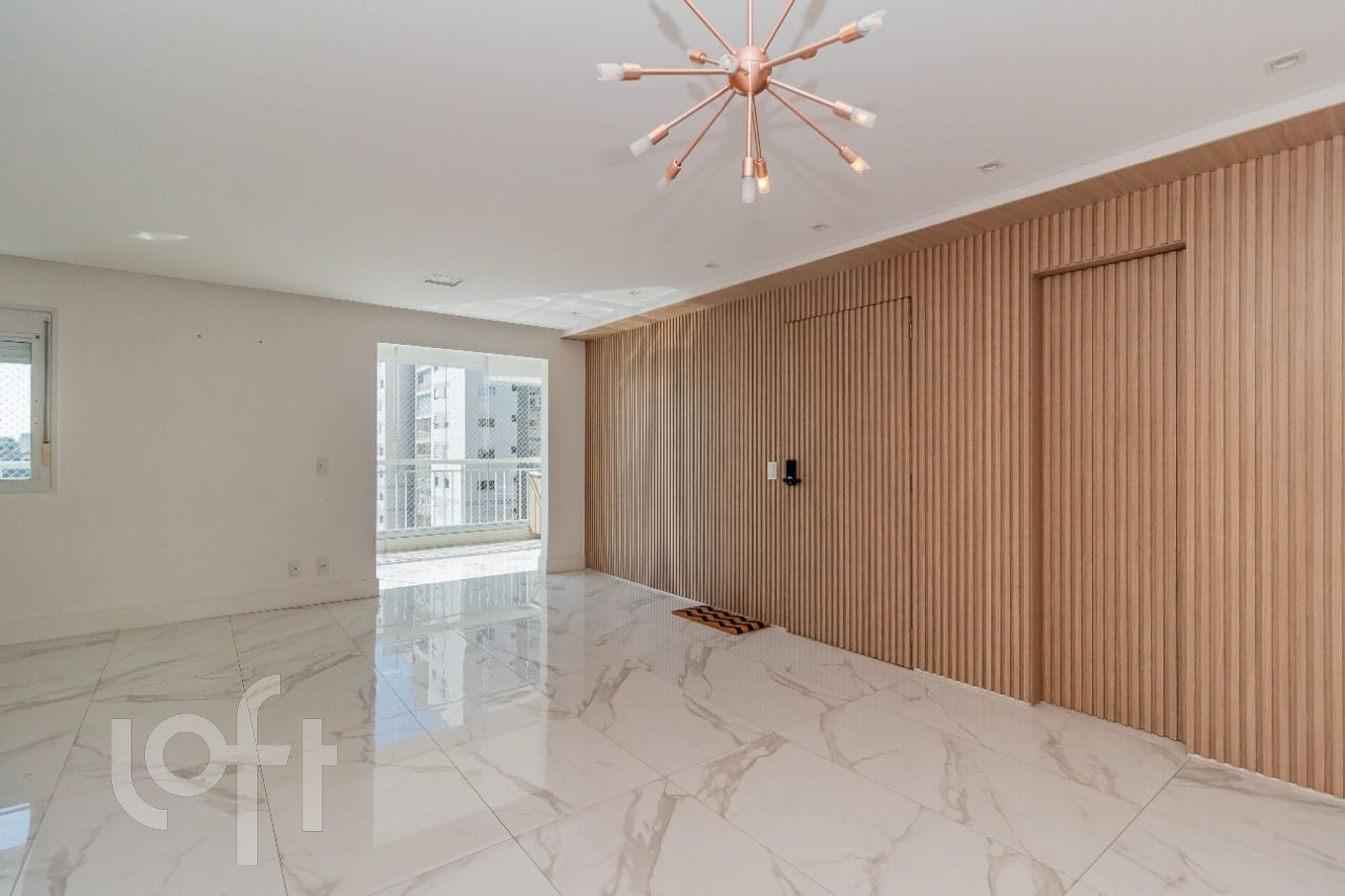 Apartamento à venda com 3 quartos, 125m² - Foto 2