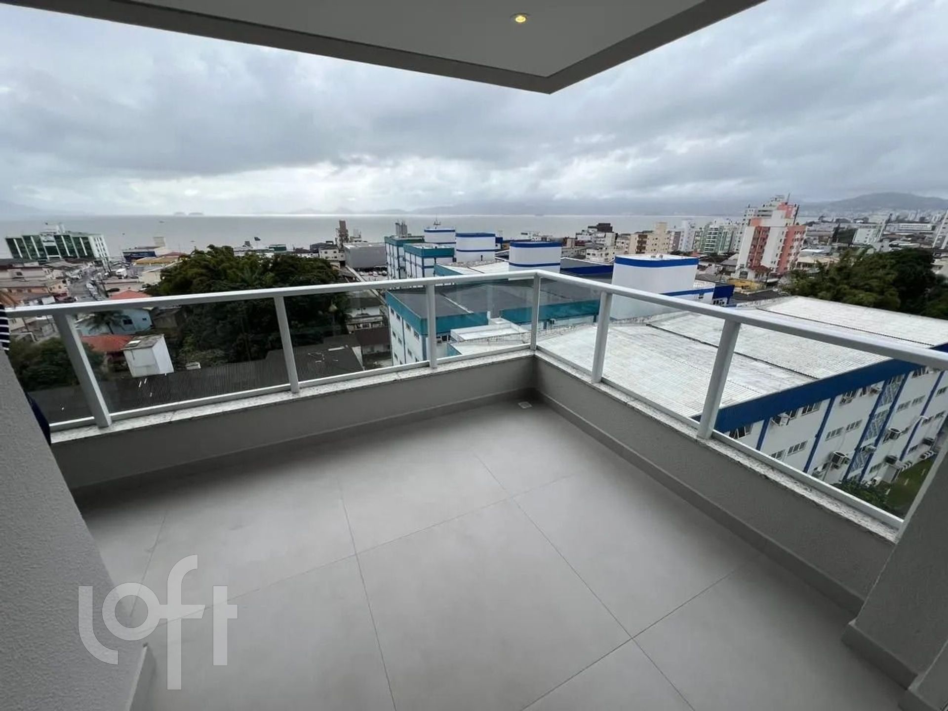 Apartamentos com 78m², 2 quartos, 2 suítes, 1 garagem, no bairro Barreiros em São José