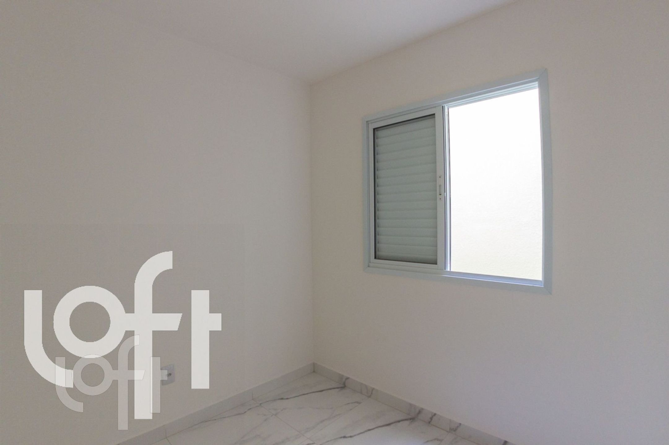 Apartamento à venda com 2 quartos, 43m² - Foto 2