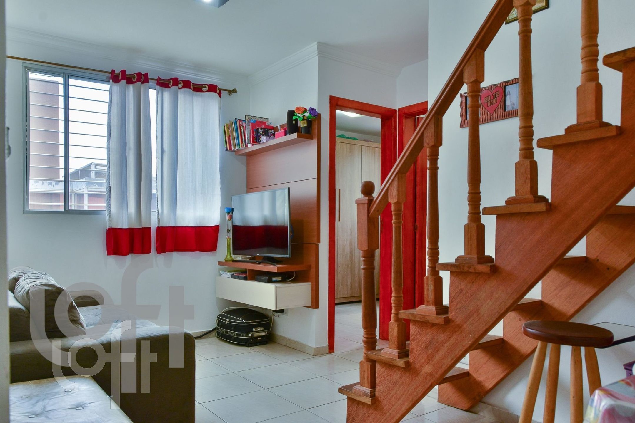 Apartamento à venda com 3 quartos, 131m² - Foto 1