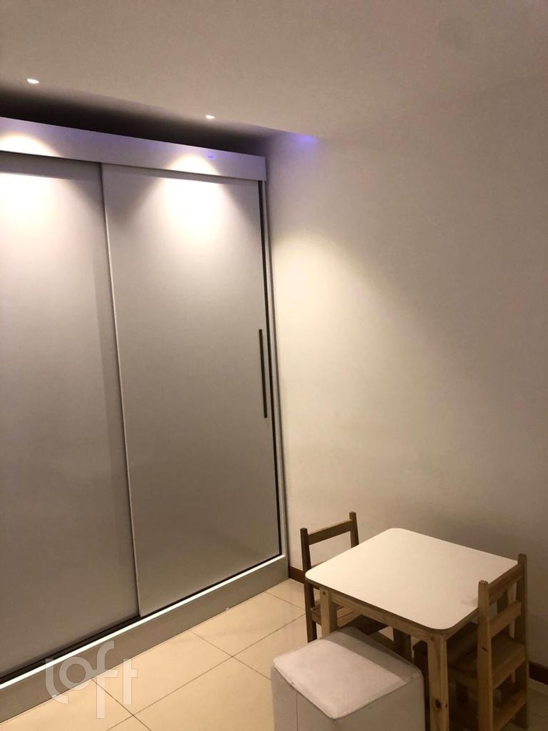 Apartamento à venda com 3 quartos, 96m² - Foto 8