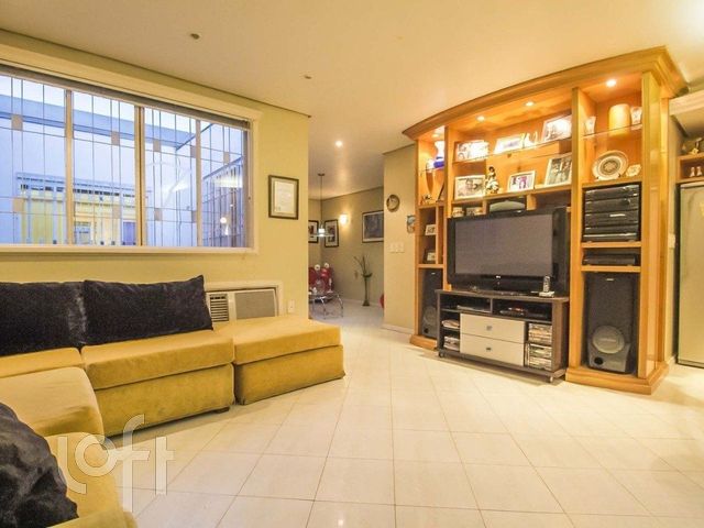 Apartamento com 94m², 3 dormitórios, 1 suíte, Petrópolis em Porto Alegre