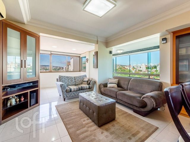 Apartamento com 124m², 3 dormitórios, 1 suíte, Petrópolis em Porto Alegre