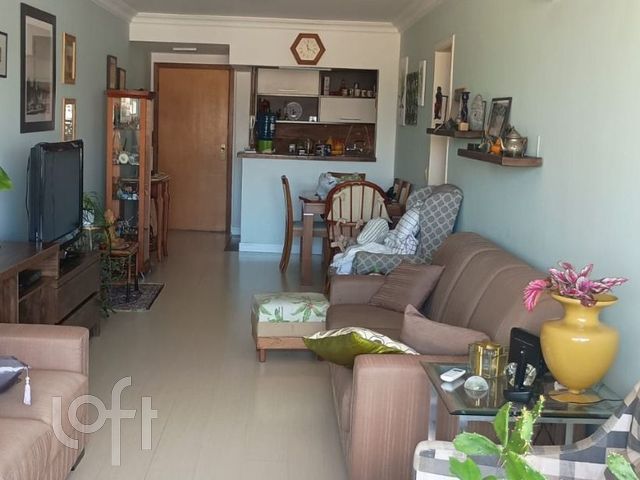 Apartamento com 110m², 3 dormitórios, 1 suíte, 1 vaga, Petrópolis em Porto Alegre