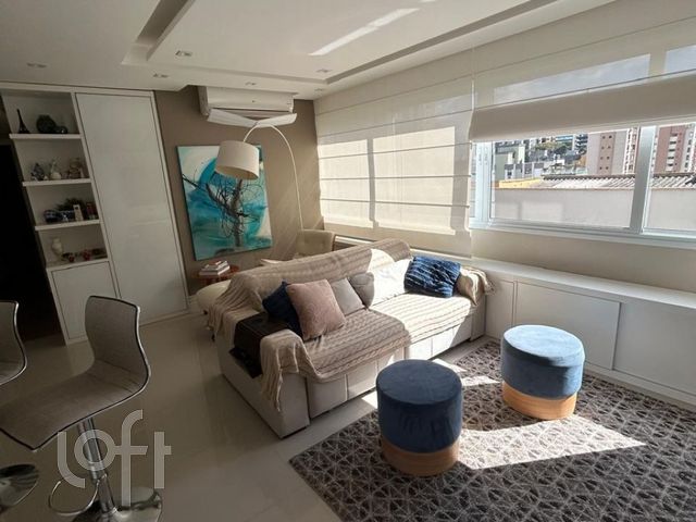 Apartamento com 70m², 2 dormitórios, 1 suíte, 2 vagas, Auxiliadora em Porto Alegre