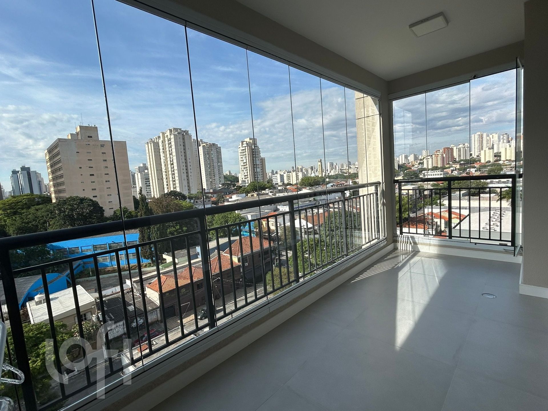 Apartamento à venda com 2 quartos, 68m² - Foto 5