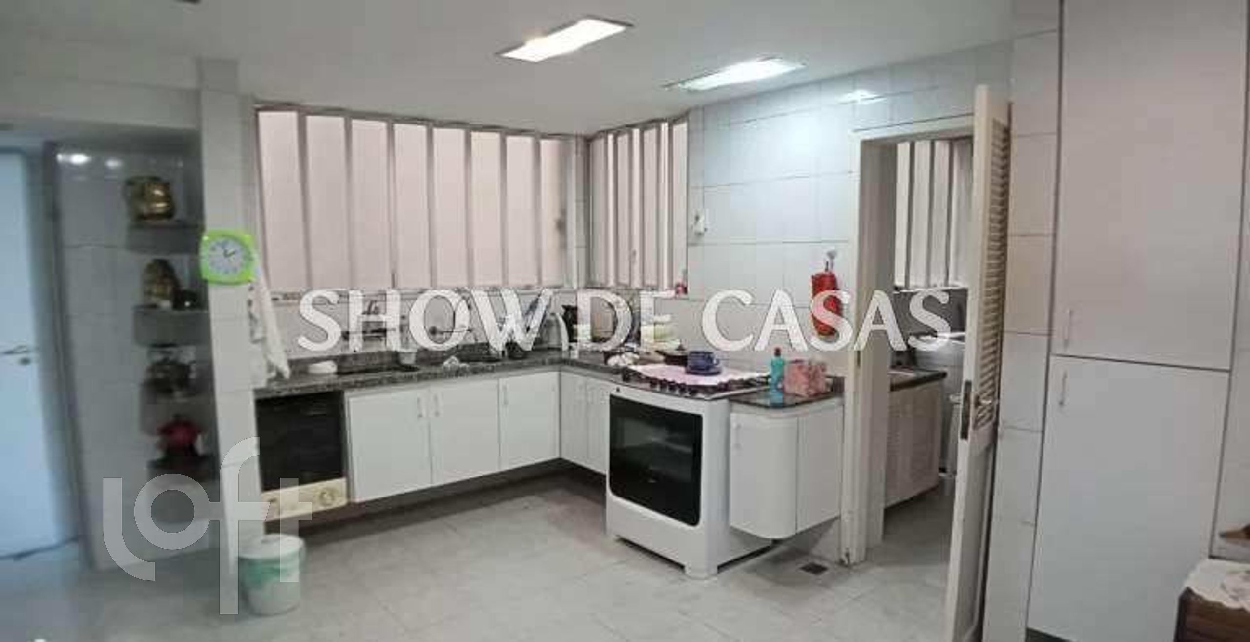 Apartamento à venda com 3 quartos, 240m² - Foto 22