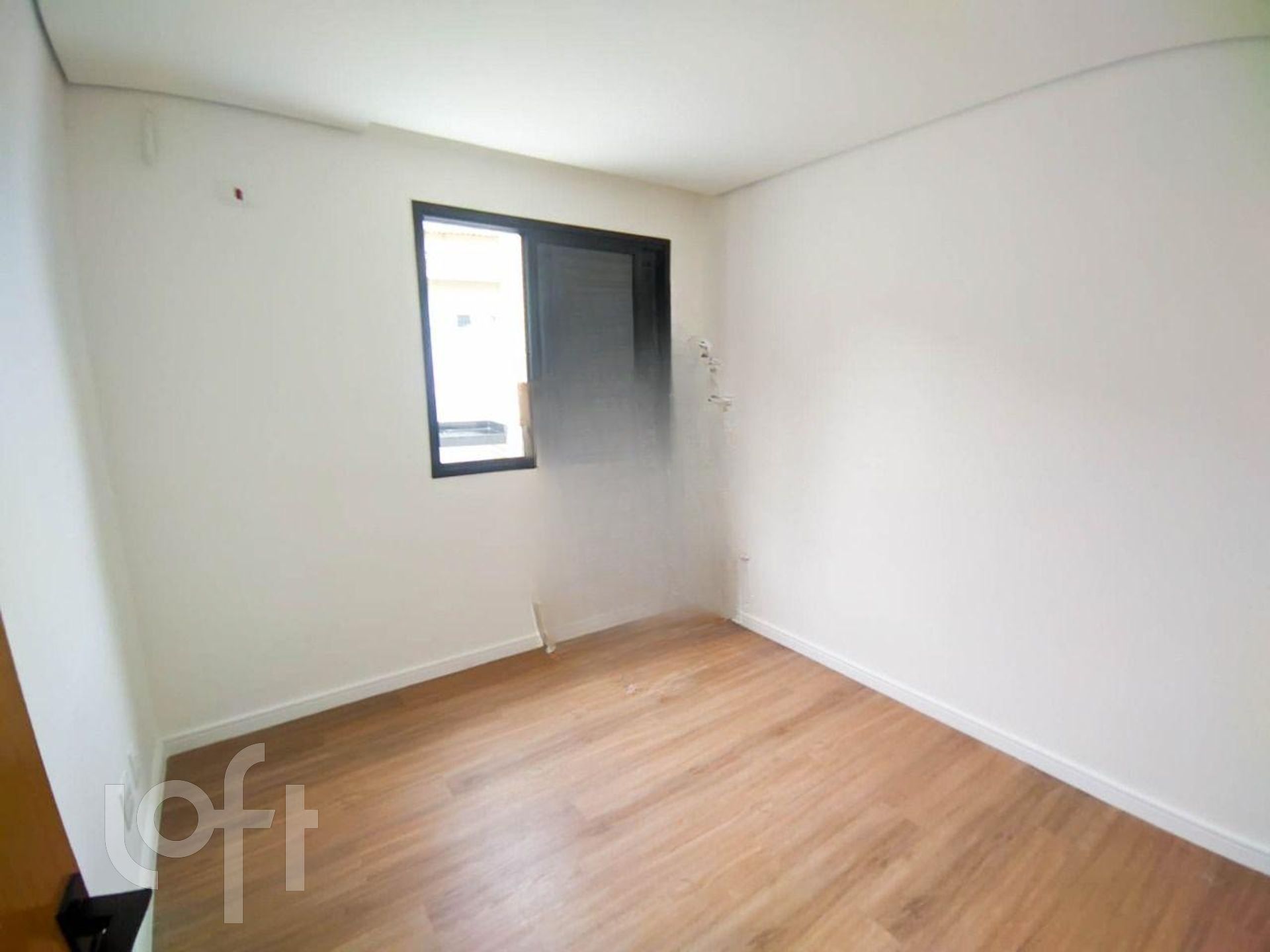 Apartamento à venda com 3 quartos, 161m² - Foto 2