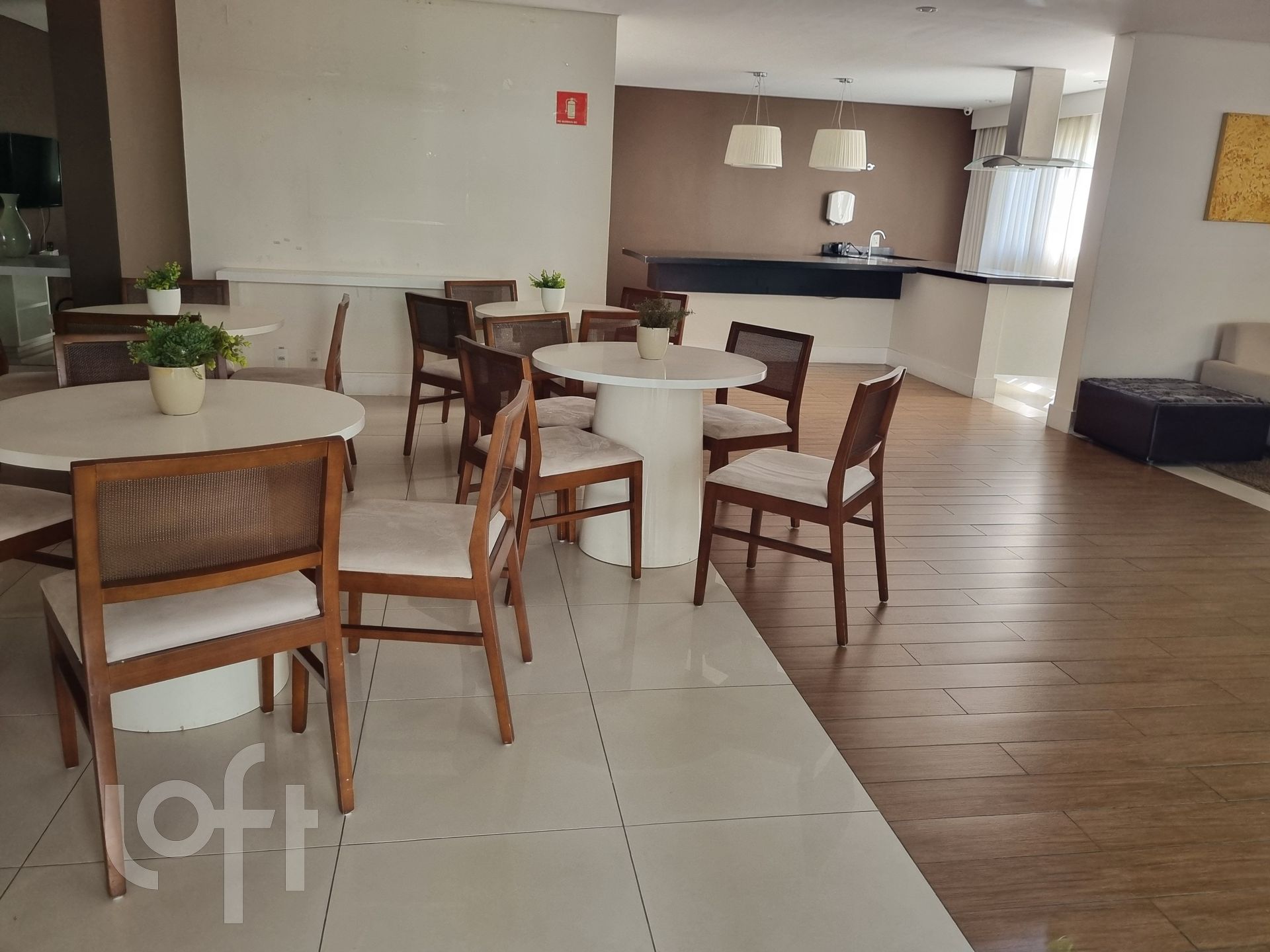 Apartamento à venda com 2 quartos, 63m² - Foto 33