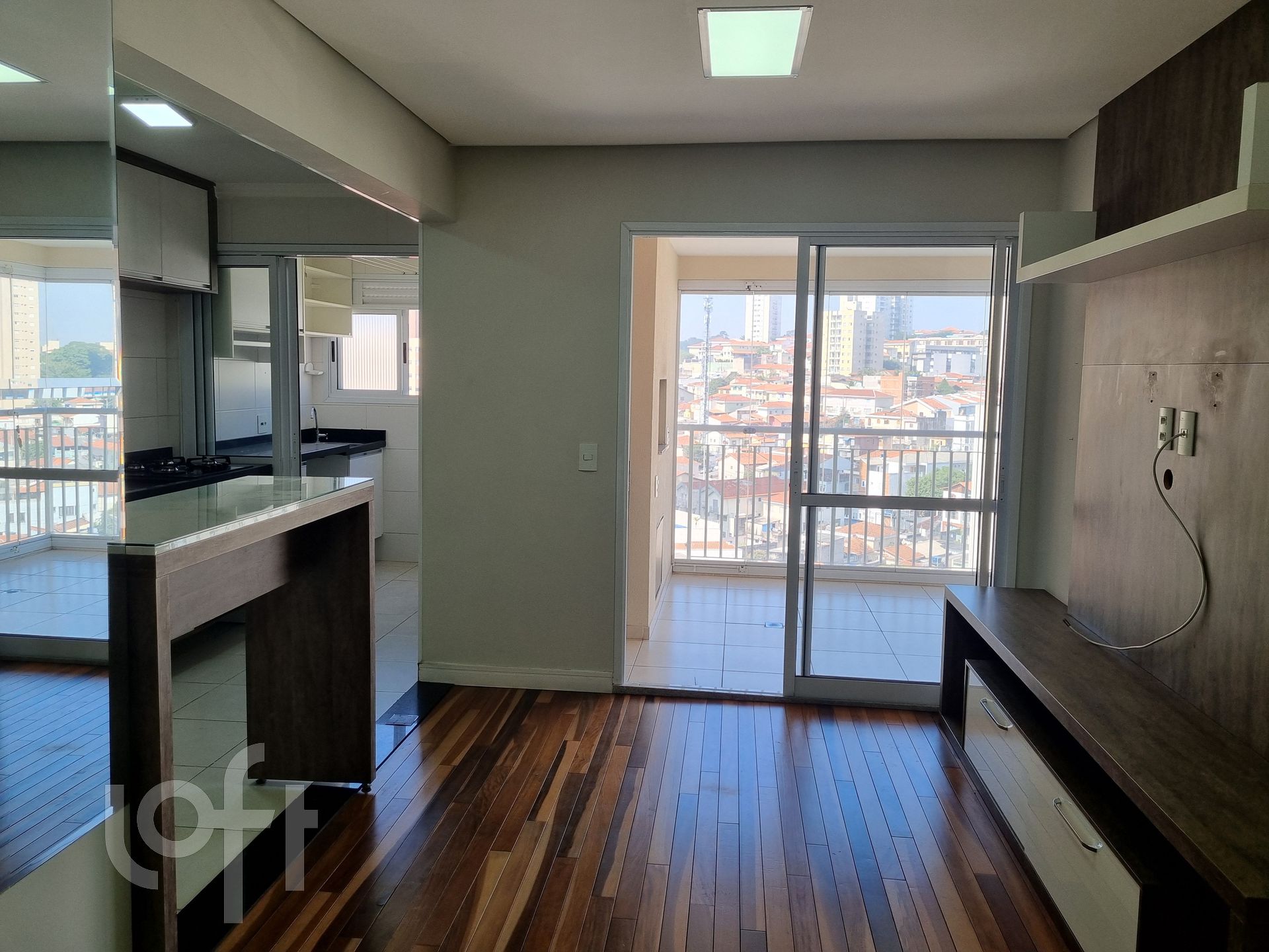 Apartamento à venda com 2 quartos, 63m² - Foto 1