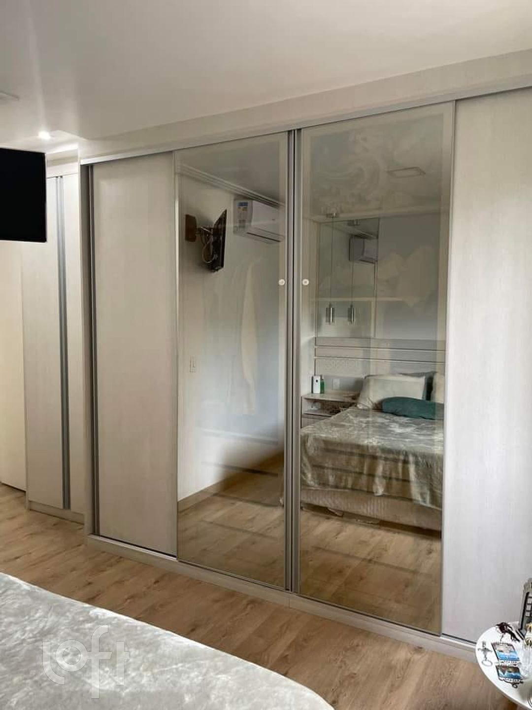 Apartamento à venda com 3 quartos, 114m² - Foto 3