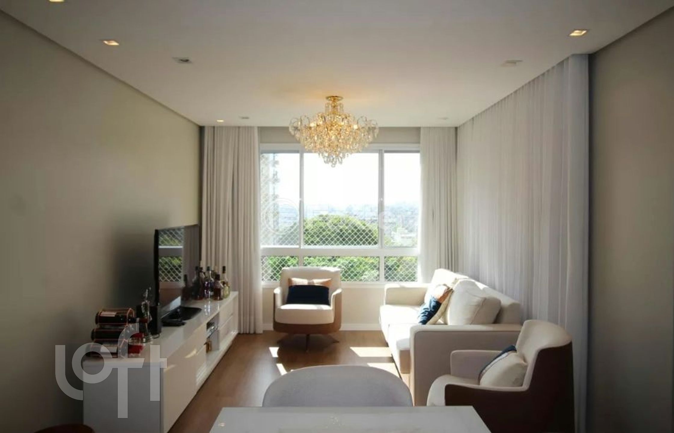 Apartamento com 97m², 3 dormitórios, 1 suíte, 2 vagas, Petrópolis em Porto Alegre