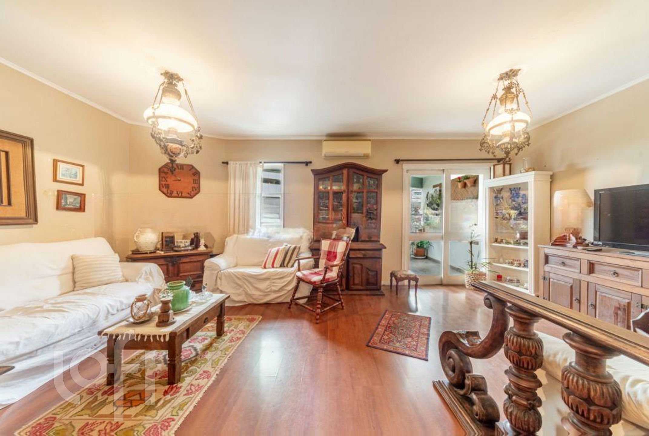 Apartamento com 136m², 3 dormitórios, 1 suíte, 1 vaga, Três Figueiras em Porto Alegre