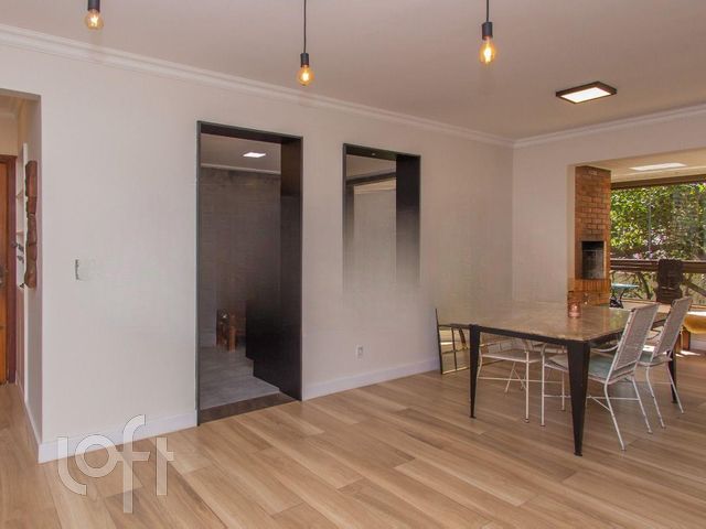 Apartamento com 133m², 2 dormitórios, 1 suíte, 2 vagas, Bela Vista em Porto Alegre