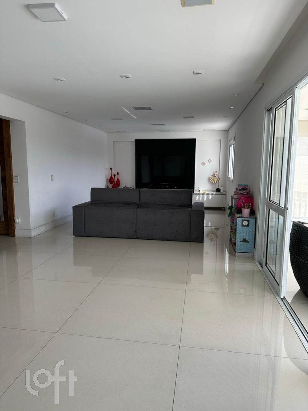 Apartamento à venda com 3 quartos, 181m² - Foto 5